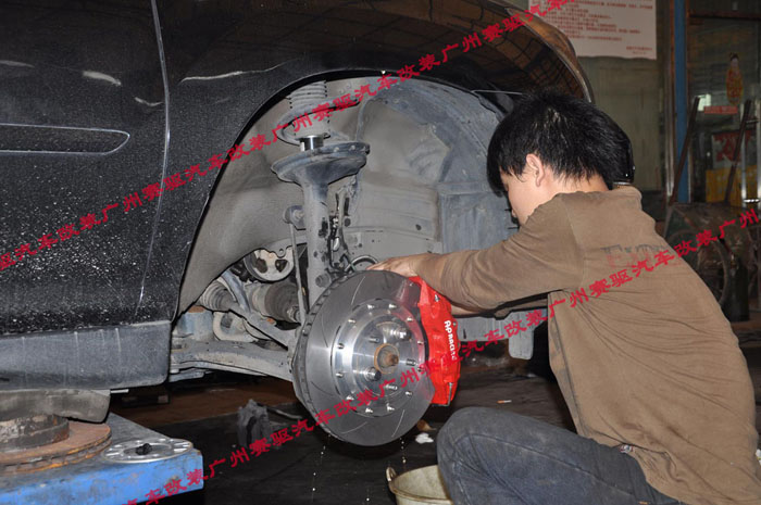 凌志350改裝AP7040 正品AP剎車 雷克薩斯正品AP剎車 RX270專用改裝AP剎車 英國(guó)正品AP剎車 雷克薩斯RX正品AP剎車鮑魚(yú)