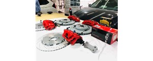 圖文案例|奔馳新款CLS300升級(jí)AMG C63大6活塞卡鉗，后輪加大盤(pán)